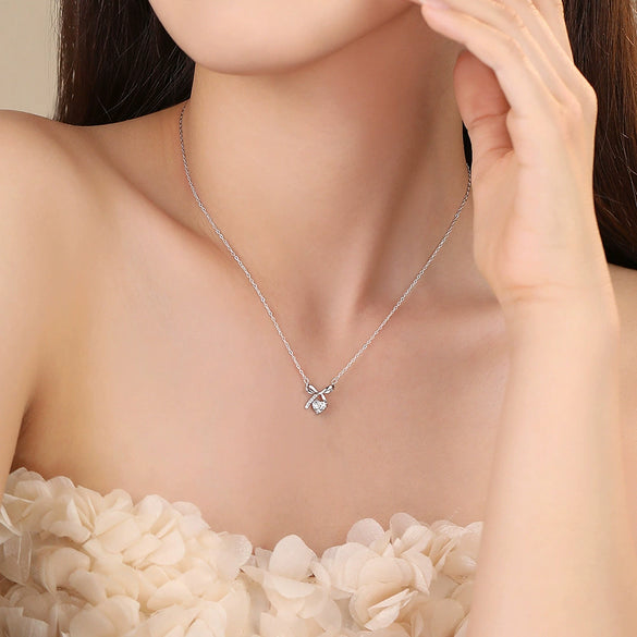 Wholesale Women's 925 Sterling Silver Micropaved Heart Shape Clavicle Chain Necklace