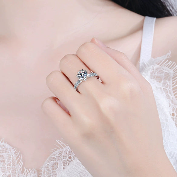 Wholesale Women's 925 Sterling Silver Ring With Flower Pattern And Electroplating Treatment