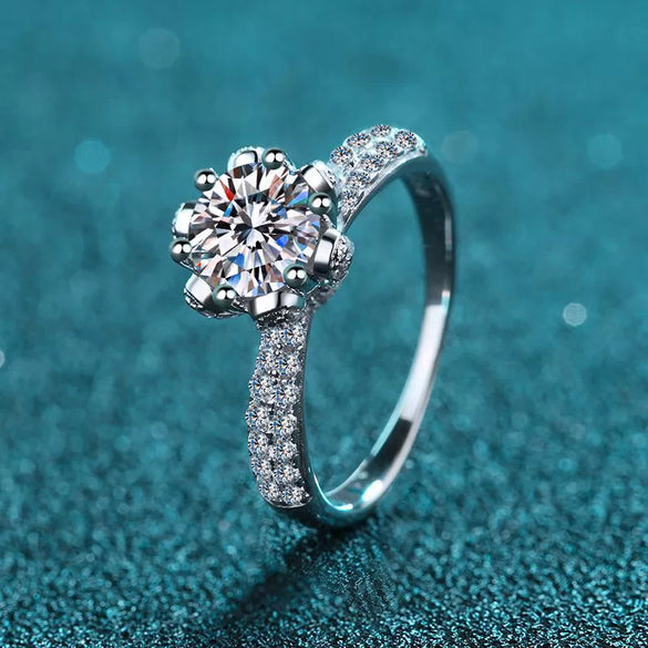 Wholesale Women's 925 Sterling Silver Ring With Flower Pattern And Electroplating Treatment