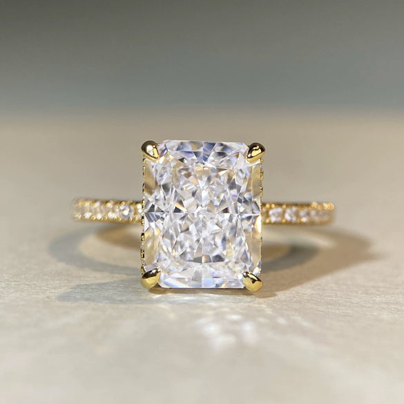 Wholesale Women's 925 Sterling Silver Ring With Geometric Pattern And Ice Flower Cut Electroplated Inlaid With 8A Zircon And High Carbon Diamond