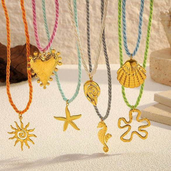 Wholesale Women's Sweet And Cool Style Animal Zodiac Stainless Steel And Titanium Steel Electroplated Pendant Necklace