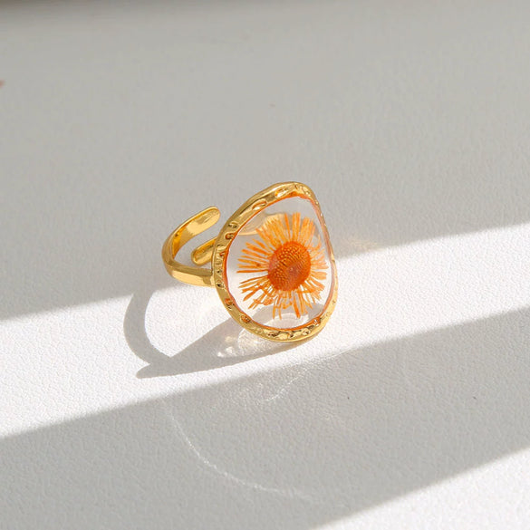 Wholesale Women's Sweet And Cool Style Electroplated Stainless Steel Flower Ring