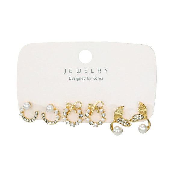 Wholesale Women's Sweet Geometric Artificial Pearl And Alloy Fishtail Moon Earrings Set With Pearl Inlaid