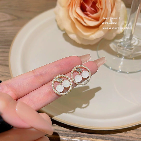 Wholesale Women's Sweet Geometric Copper And 925 Silver Earrings Set With Pearls