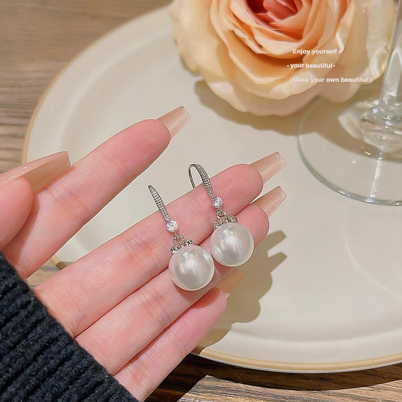 Wholesale Women's Sweet Geometric Copper And 925 Silver Earrings Set With Pearls