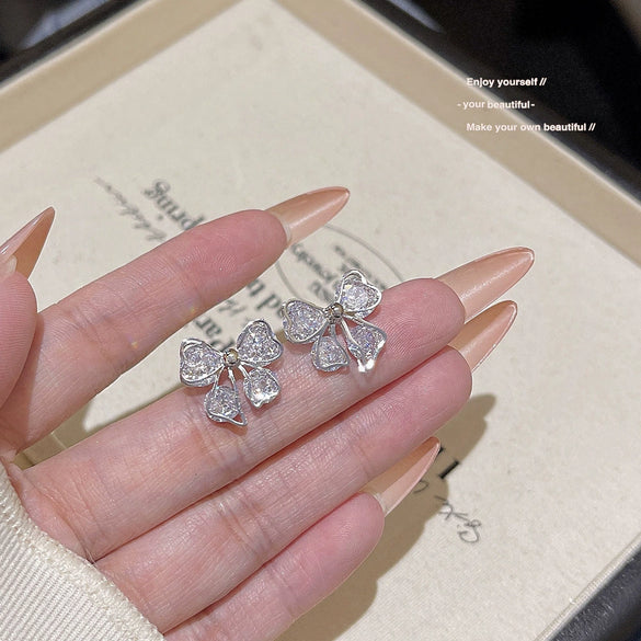 Wholesale Women's Sweet Geometric Copper And 925 Silver Earrings Set With Pearls
