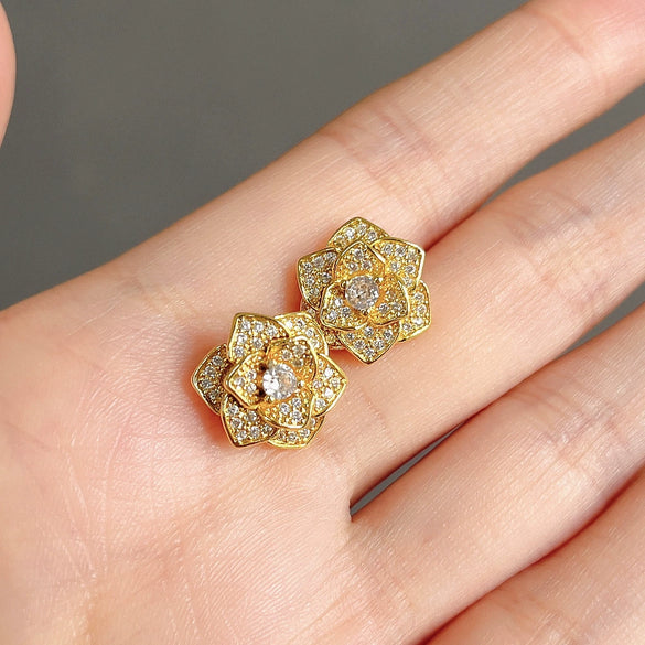 Wholesale Women's Sweet Style Flower Zircon Earrings Copper Material