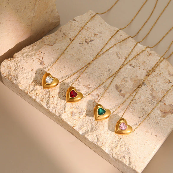 Wholesale Women's Threedimensional Heartshaped Geometric Stainless Steel 18K Gold Electroplated Necklace