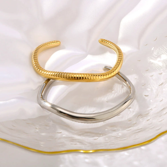 Wholesale Women's Titanium C Shaped Irregular Geometric Python Pattern Stainless Steel 18K Gold Plated Open Bracelet With Vacuum Plating In 18K Furnace