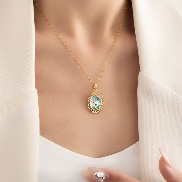 Wholesale Women's Titanium Steel And Copper Tulip Flower Shaped Light Luxury Electroplated Necklace