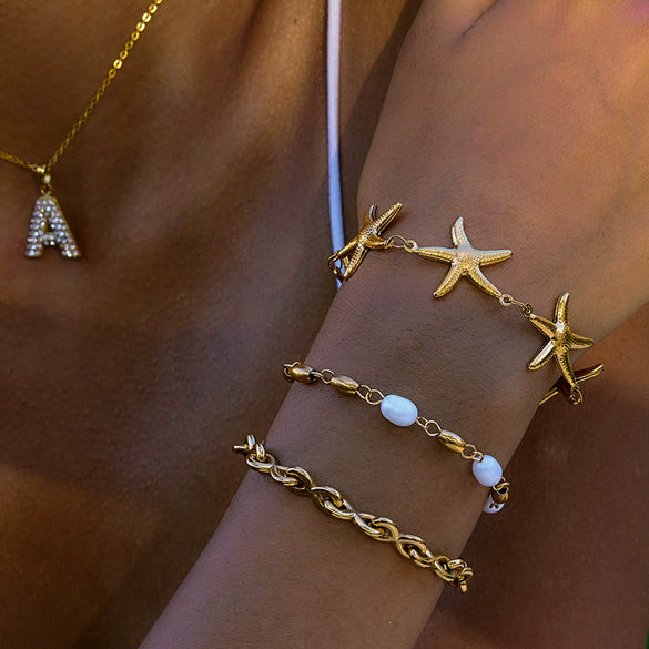 Wholesale Women's Titanium Steel And Freshwater Pearl Bracelet With Little Bear Pig Small Animal Pattern Electroplated Light Luxury High End Jewelry