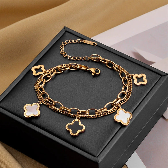 Wholesale Women's Titanium Steel Bracelet With Fourleaf Clover Design Doublelayer Chain Electroplated Classy Niche Nonfading Hand Jewelry