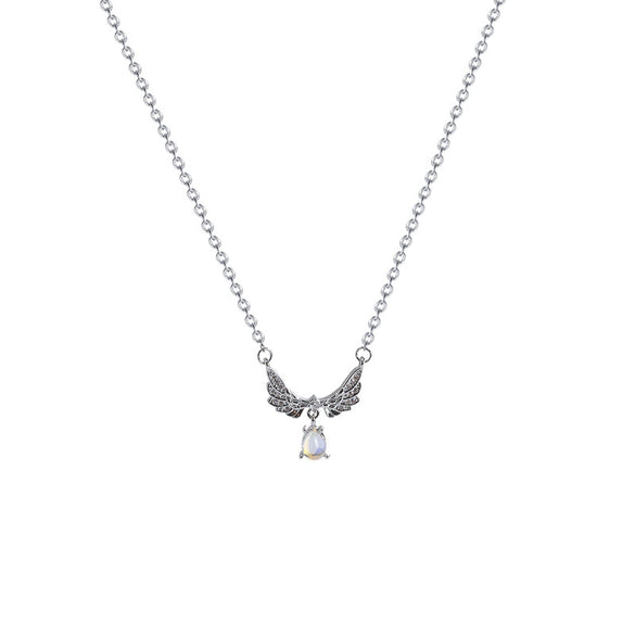 Wholesale Women's Titanium Steel Clavicle Chain With Mixed Gem Inlay Heart Bow Geometric Animal Zodiac Patterns Electroplating Design