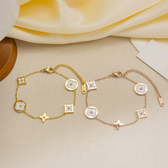 Wholesale Women's Titanium Steel Clover Peach Heart Love Roman Digital Round Beads Electroplated Bracelet