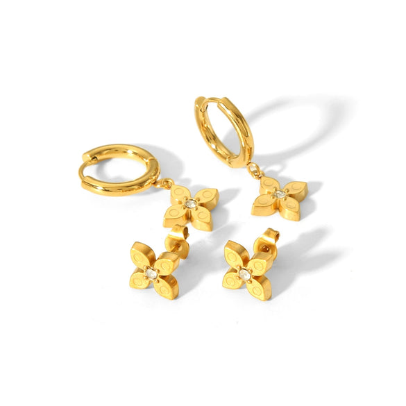 Wholesale Women's Titanium Steel Earrings With Diamondencrusted Zircon Fourleaf Clover Pattern And Electroplating Treatment