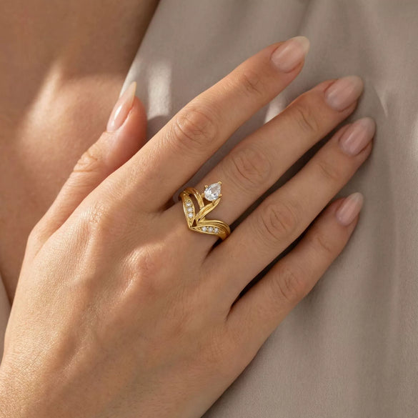 Wholesale Women's Titanium Steel Electroplated Geometric Floral Design Ring