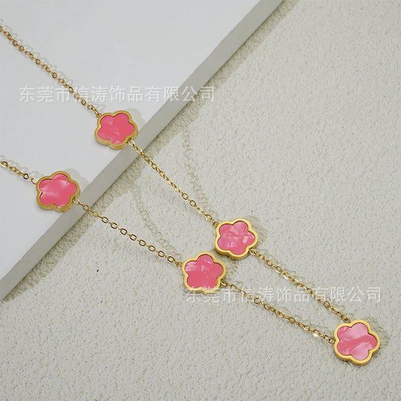 Wholesale Women's Titanium Steel Electroplated Leaves Flower Necklace