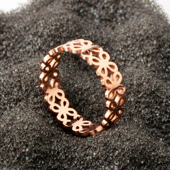 Wholesale Women's Titanium Steel Fashion Jewelry Ring With Hollow Flower And Cartoon Characters Design Rose Gold Plated