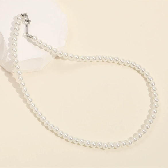 Wholesale Women's Titanium Steel Freshwater Pearl Clavicle Chain With Geometric Design And Electroplating Treatment