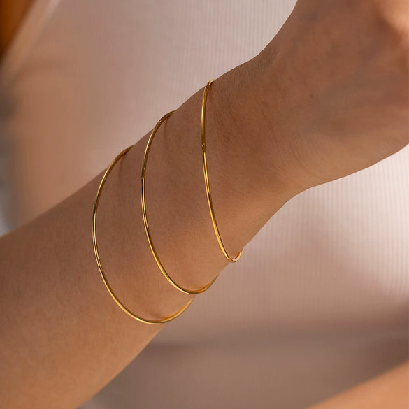 Wholesale Women's Titanium Steel Geometric Bracelet With Gold Color Electroplating