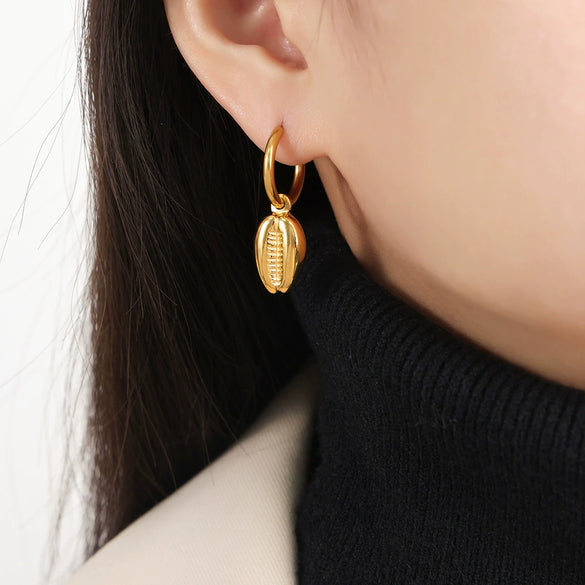 Wholesale Women's Titanium Steel Geometric Conch Pendant Earrings Electroplated With 18K Gold Retro Elegant Exaggerated Style
