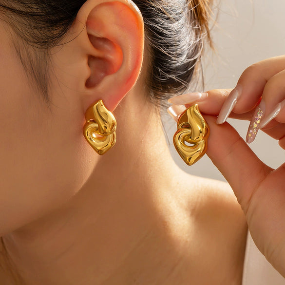 Wholesale Women's Titanium Steel Geometric Doublering Buckle Electroplated Fashion Earrings
