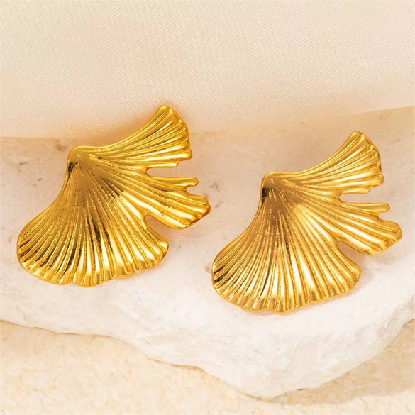 Wholesale Women's Titanium Steel Geometric Earrings With Stainless Steel Furnace Vacuum Electroplated 18K Gold Simple Style Do Not Fade