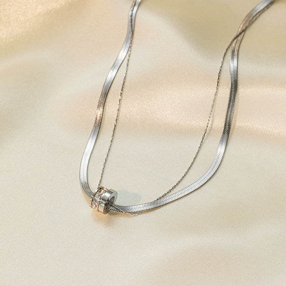 Wholesale Women's Titanium Steel Geometric Electroplated Snake Bone Chain Necklace Luxury Jewelry