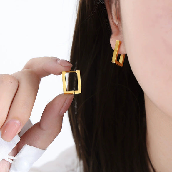 Wholesale Women's Titanium Steel Geometric Hollow Rectangular Fashion Door Earrings With Electroplating