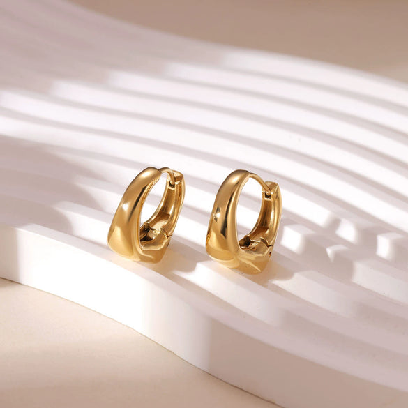 Wholesale Women's Titanium Steel Geometric Hoop Earrings With Electroplating Minimalist Style