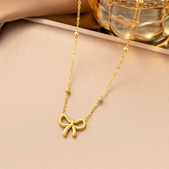 Wholesale Women's Titanium Steel Geometric 18K Real Gold Plated Necklace With Flash O Chain