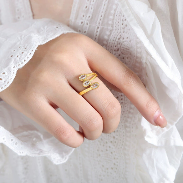 Wholesale Women's Titanium Steel Geometric Leaf Shaped Three Layer Electroplated Ring Jewelry