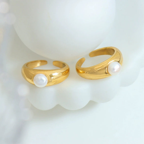 Wholesale Women's 316L Stainless Steel Geometric Light Luxury Freshwater Pearl Opening Ring With Electroplating