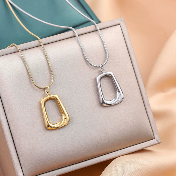 Wholesale Women's Titanium Steel Geometric Square Light Luxury Simple Necklace With Electroplating Design