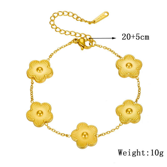 Wholesale Women's Titanium Steel Gold Plated Flower Connection Chain Bracelet With Electroplating Process