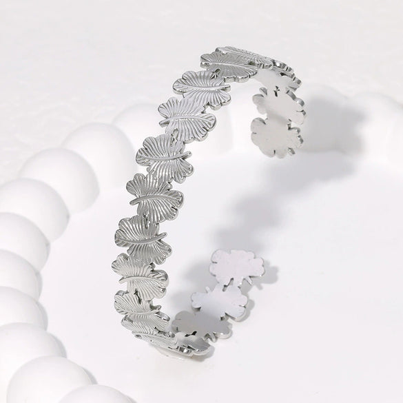 Wholesale Women's Titanium Steel Gold Plated Non Fading Fresh Leaf Style Bracelet With Electroplating Process