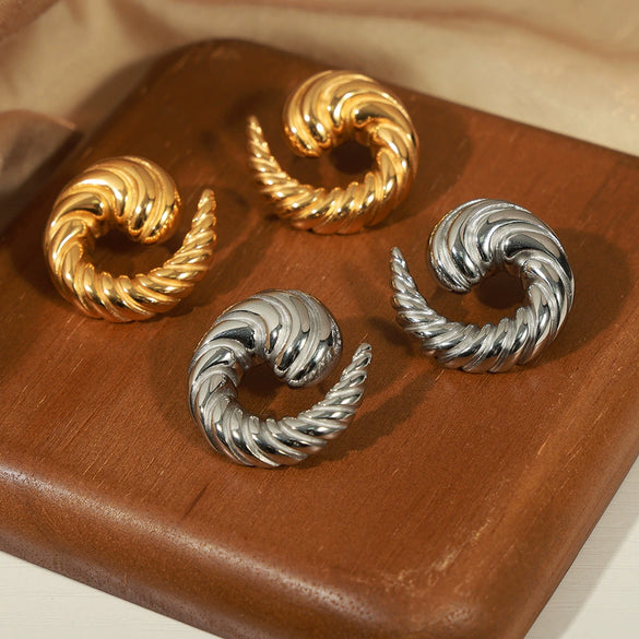 Wholesale Women's 316L Stainless Steel Goldplated Geometric Irregular Horn Earrings Exaggerated And Allmatch Jewelry With Personality Style