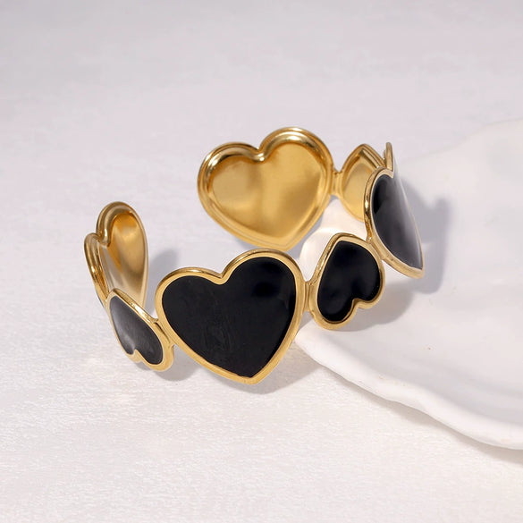 Wholesale Women's Titanium Steel Heartd Bracelet With 18K Gold Plated Electroplating High End And Non Fading