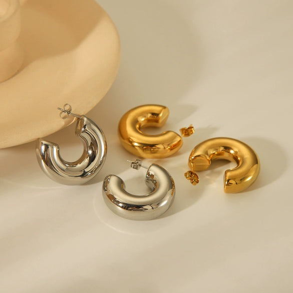 Wholesale Women's Titanium Steel Hollow Earrings Geometric Style 18K Gold Electroplated