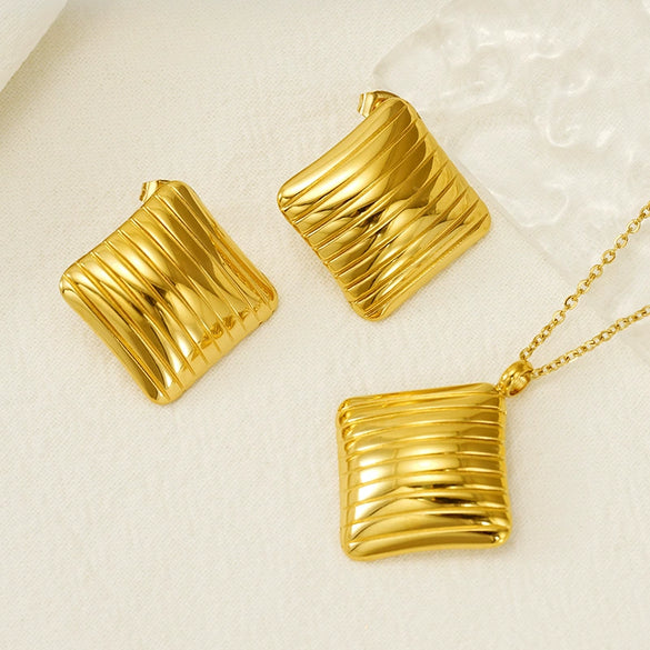 Wholesale Women's Titanium Steel Jewelry Set With Geometric Square Round Love Irregular Pattern Electroplated Earrings And Necklace
