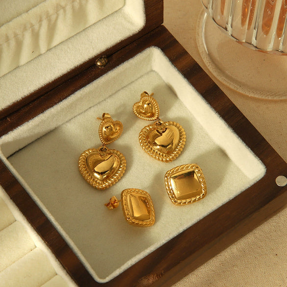 Wholesale Women's Titanium Steel 18K Gold Electroplated Heart Shaped Earrings
