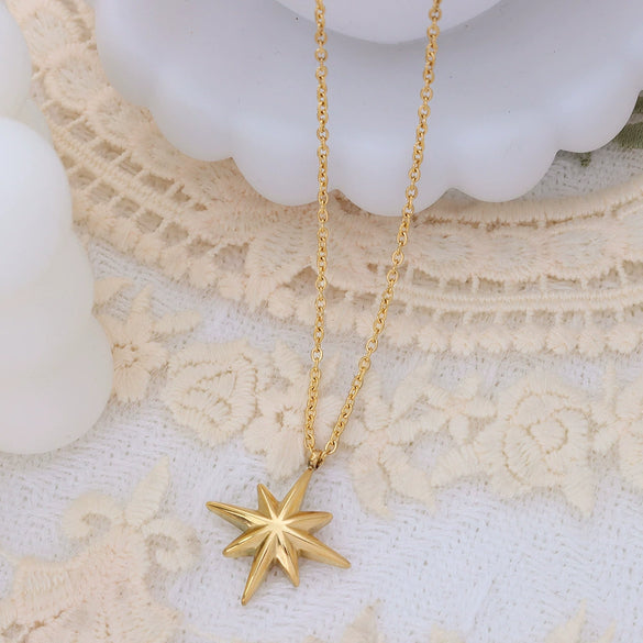 Wholesale Women's Titanium Steel 18K Gold Plated Geometric Star Necklace With O Word Chain And Electroplating Process