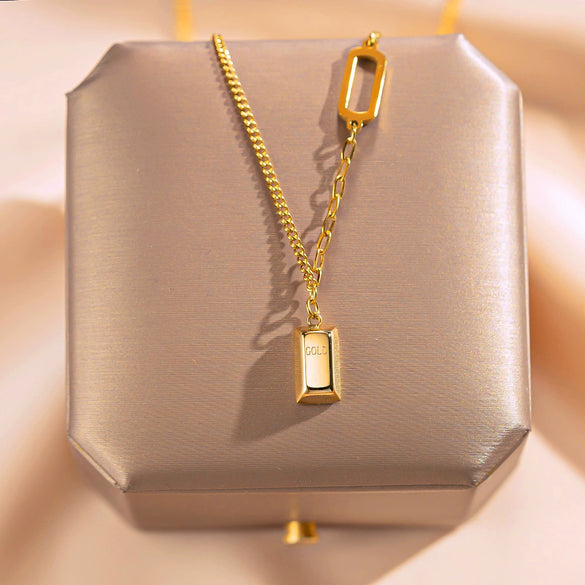 Wholesale Women's Titanium Steel Light Luxury Geometric Gold Brick Necklace With Electroplating
