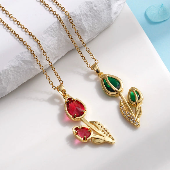 Wholesale Women's Titanium Steel Necklace Copper Gold Plated Cat's Eye Tulip Design With Mixed Gem Inlay And Ochain Light Luxury Flower Pattern
