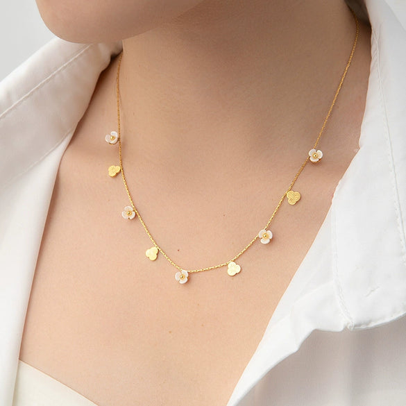 Wholesale Women's Titanium Steel Necklace With Fresh Flowers And Life Tree Design 18K Gold Plated