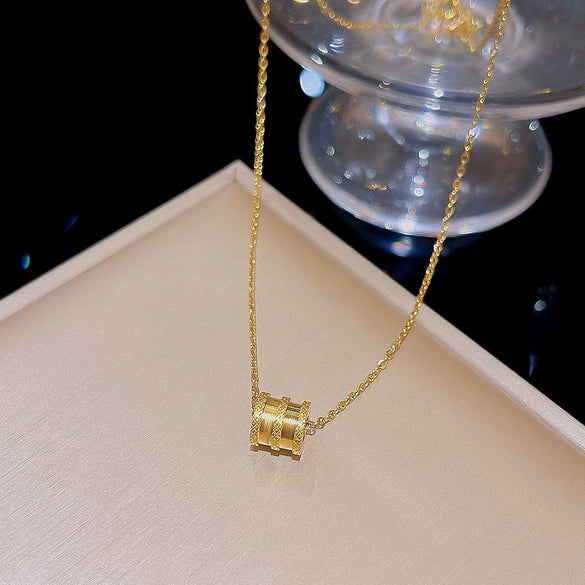 Wholesale Women's Titanium Steel Necklace With Zircon And Four Leaf Flower Pendant Set With Gems Cross Chain