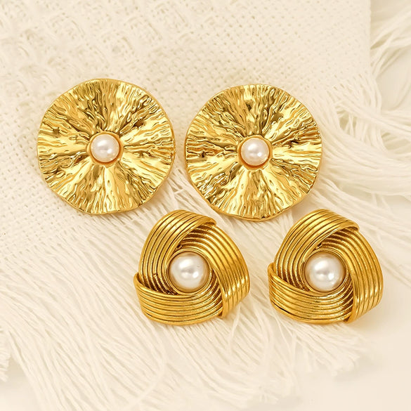 Wholesale Women's Titanium Steel Niche Style Leaves Pattern Imitation Pearl Set Earrings