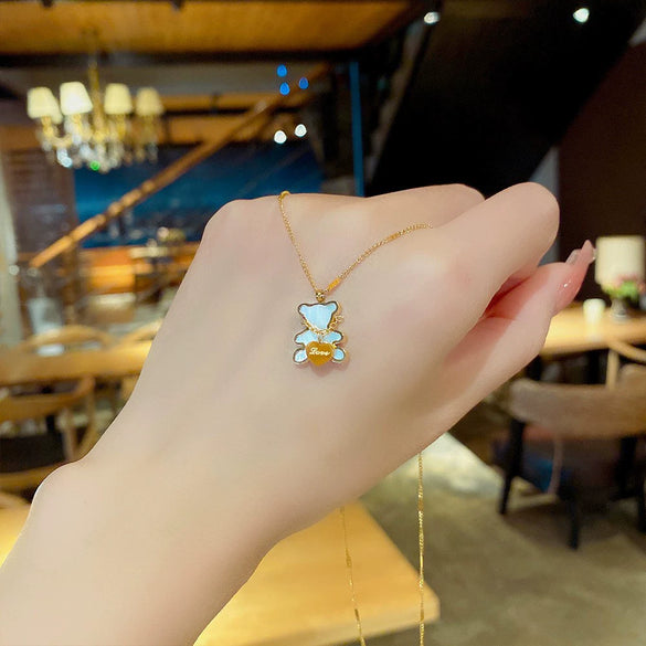Wholesale Women's Titanium Steel Pendant Necklace With Flower Pattern And Zircon Design Ochain Style