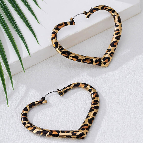 Wholesale Women's Trendy Leopard Print Geometric Alloy Electroplated Heartshaped Earrings