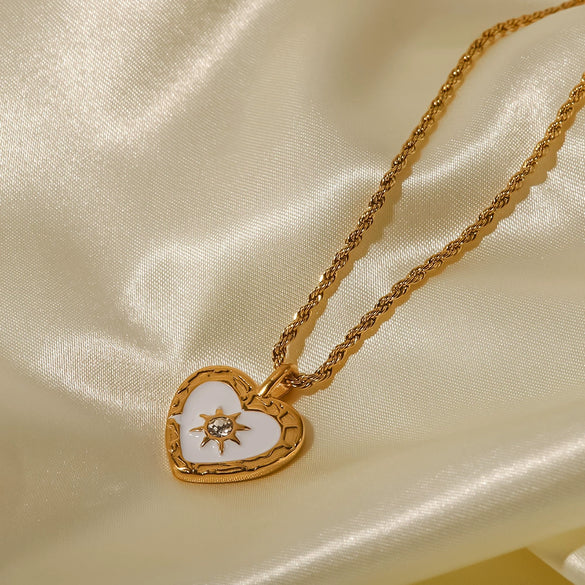 Wholesale Women's Twist Chain Heartshaped Titanium Steel And Stainless Steel Necklace With Transparent Zircon Love Pendant And Electroplating Finish